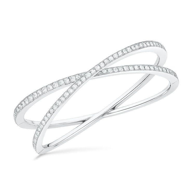 Kiss Pavé Diamond Bangle