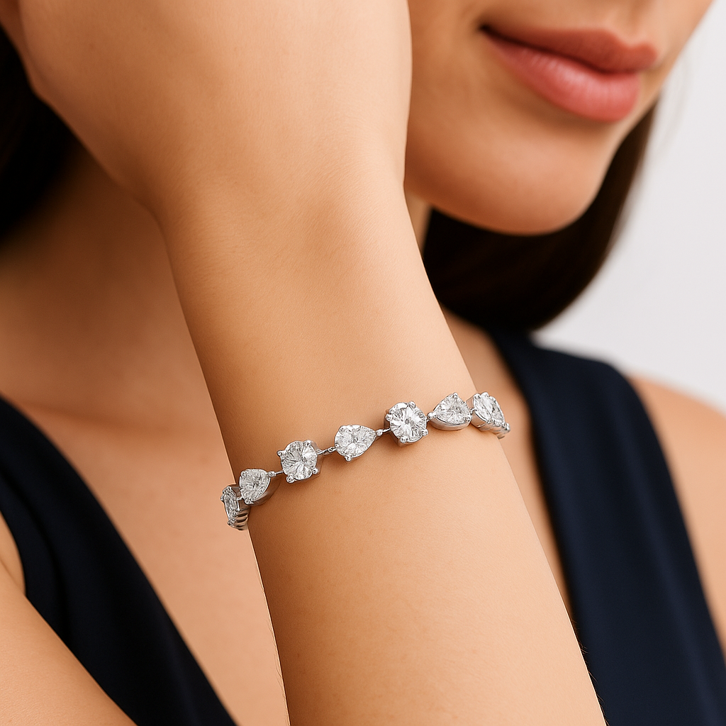 Round and Pear Shape Diamond Bracelet